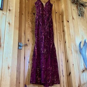 burgundy prom dress